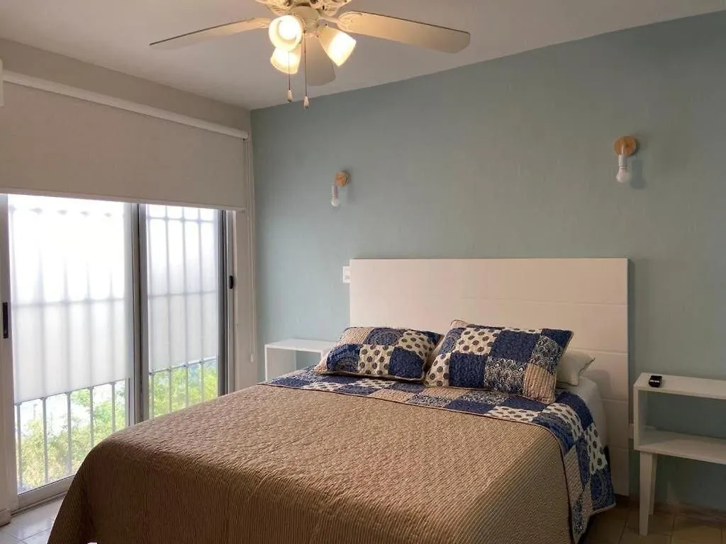 Hermoso Condominio Recien Remodelado Con Alberca Y Super Ubicacion Cancún 0*,  México