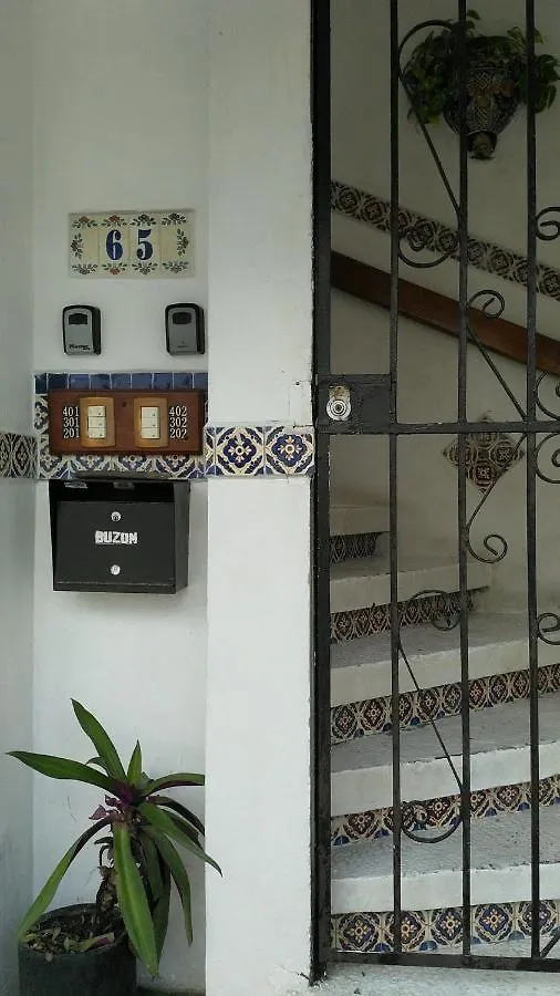 Hermoso Condominio Recien Remodelado Con Alberca Y Super Ubicacion Cancun