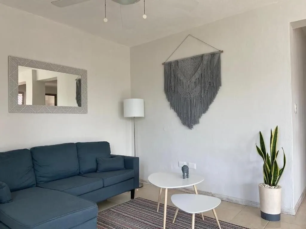 Hermoso Condominio Recien Remodelado Con Alberca Y Super Ubicacion Cancun 0*,  Mexico